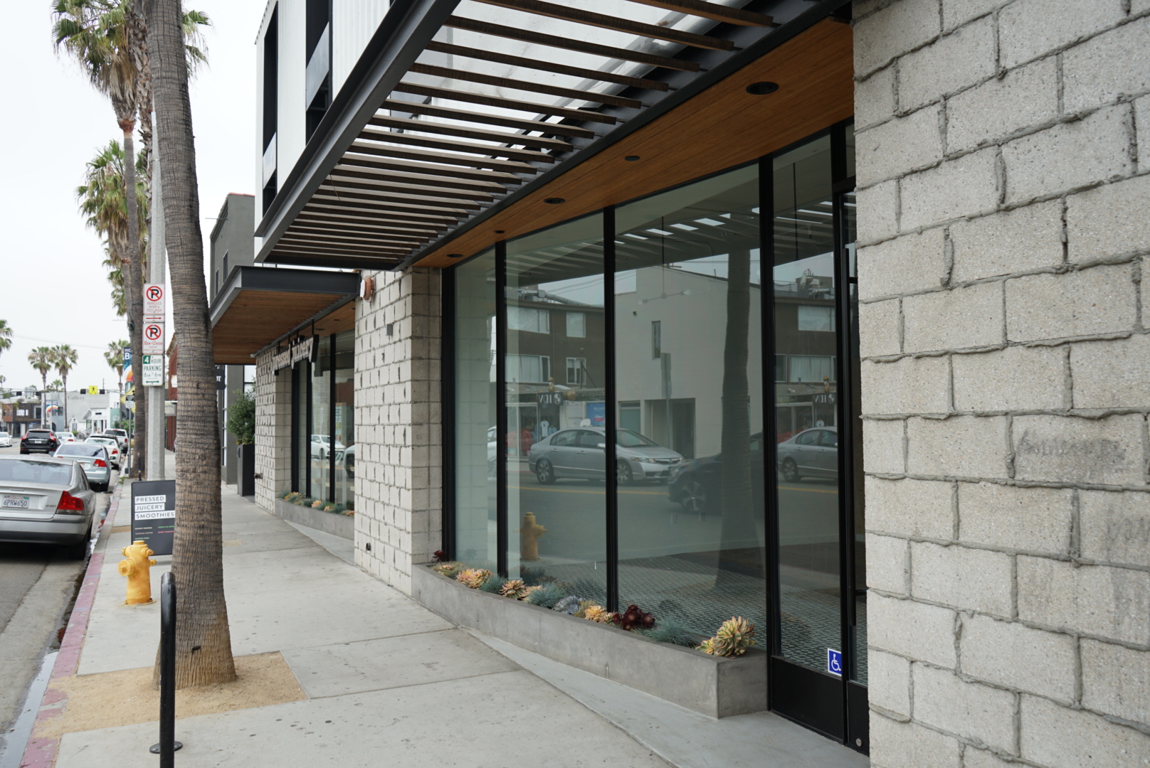 1645 Abbot Kinney Blvd Conroy Commercial